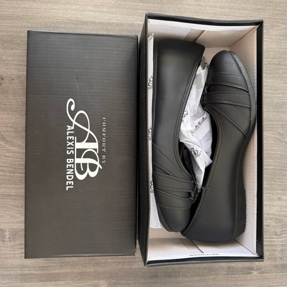 Alexis Bendel black flats comfort cushioned shoes size 6.5 NWT - Picture 10 of 13